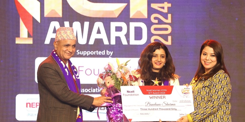 Bandana Sharma honored with ‘Ncell Woman Icon ICT Award 2024’